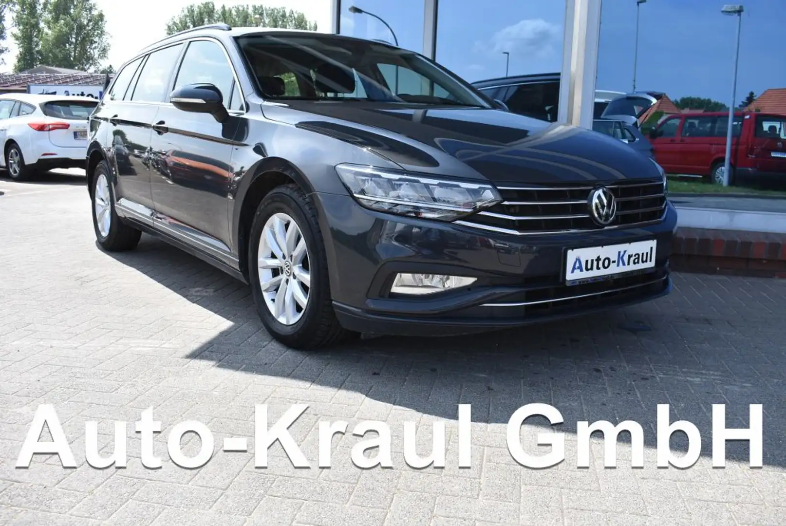 Volkswagen Passat Variant 2.0 TDI SCR Business DSG-Autom. m. Tiptron. Navi A Grau - 1