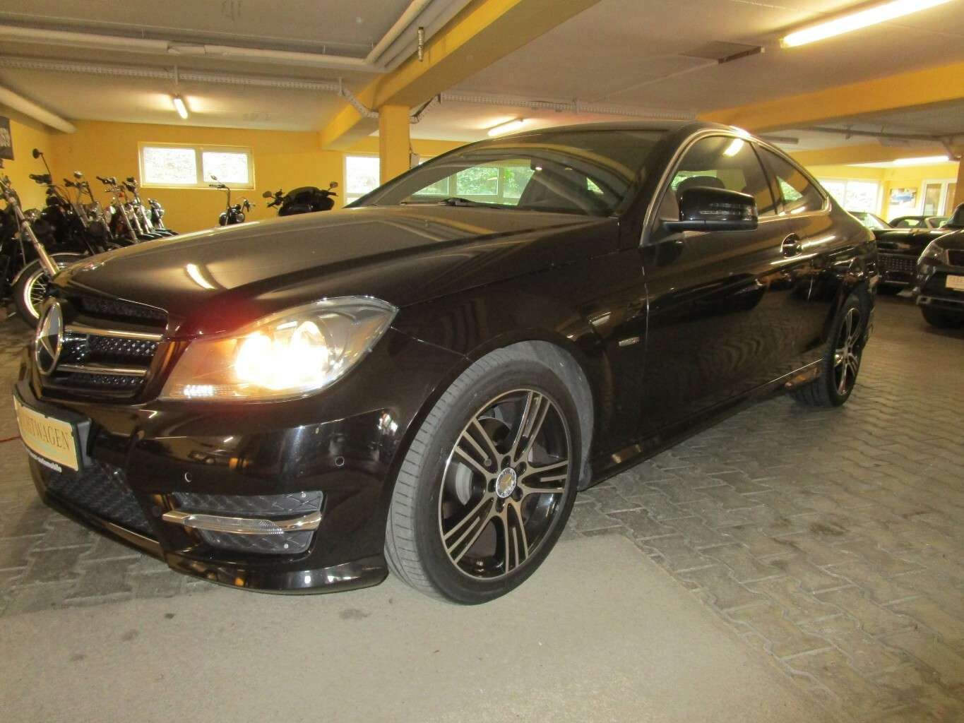 Second hand Mercedes Benz C-Class 180