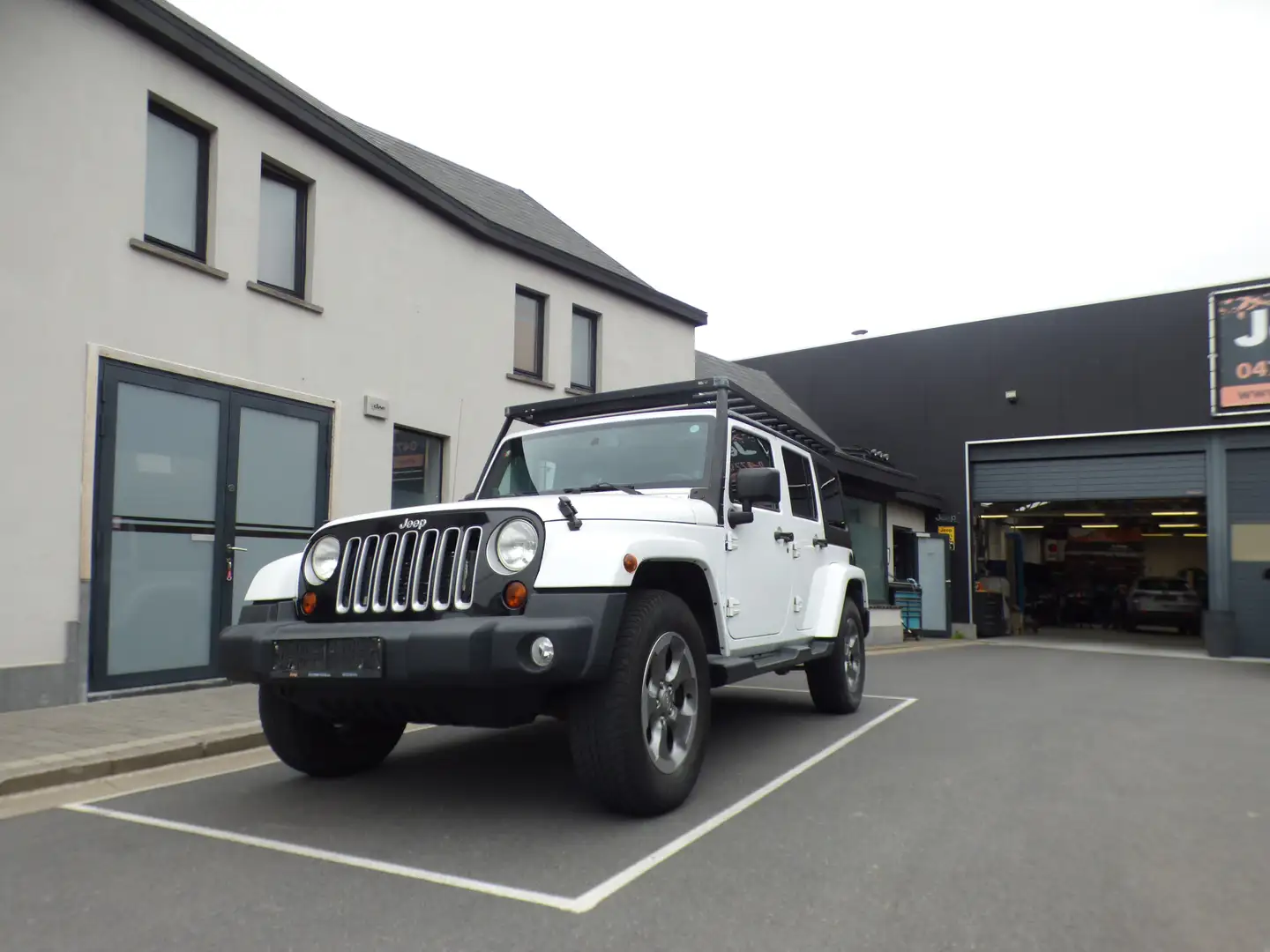 Jeep Wrangler Wrangler Unlimited 2.8 CRD DPF Automatik Sahara Blanc - 1