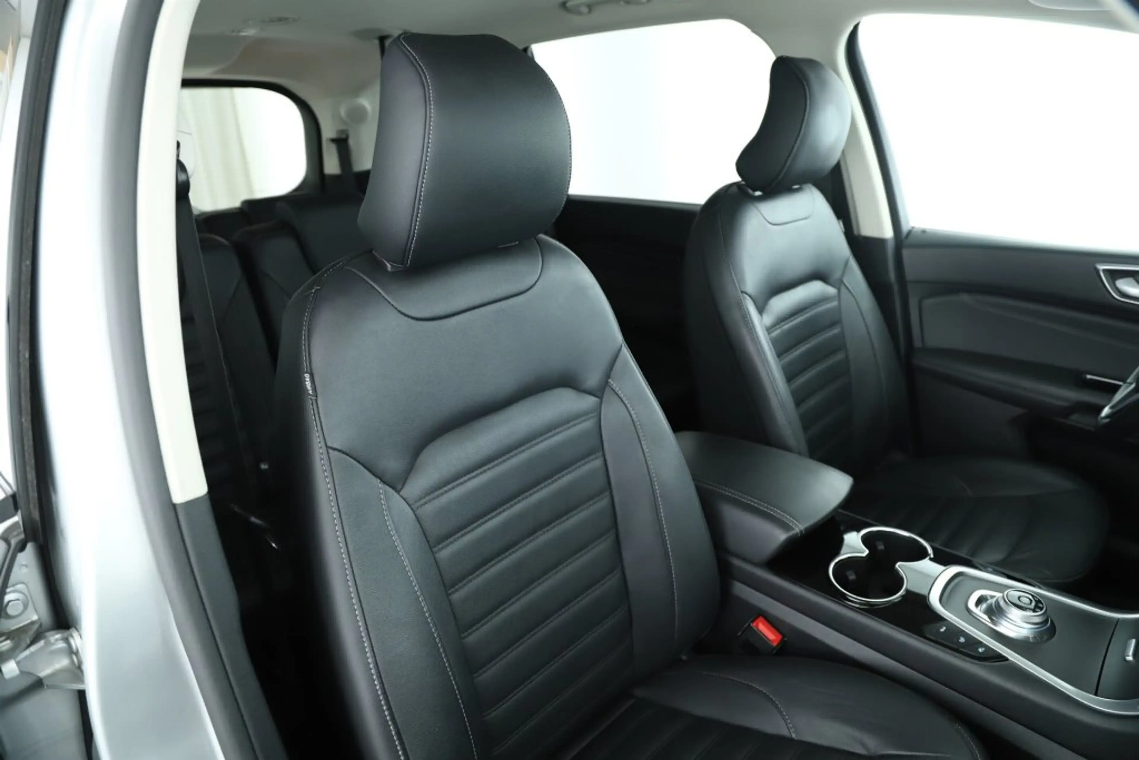 Ford Galaxy 2.0 EcoBlue Autom 7-SITZE TITANIUM LEDER NAVI AHV LED — photo 15