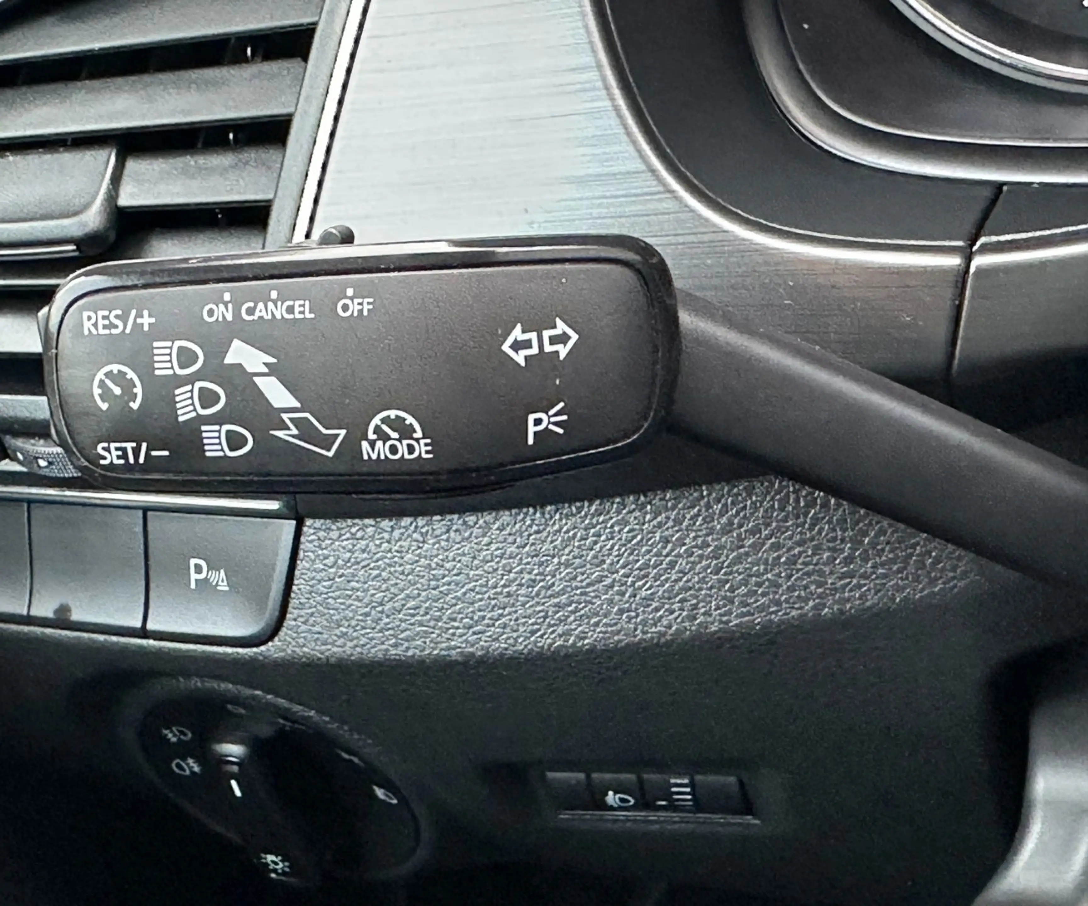 Skoda Fabia Combi Clever SHZ PDC TEMPOMAT — photo 19