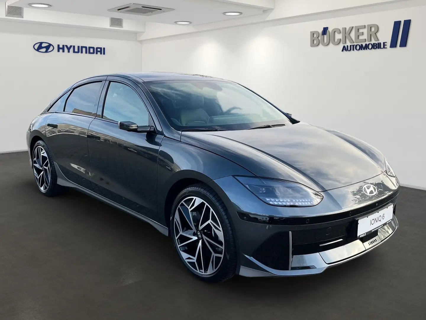 Hyundai IONIQ 6 77,4 kWh Uniq dig. Spiegel, 20" LM Navi Grau - 2
