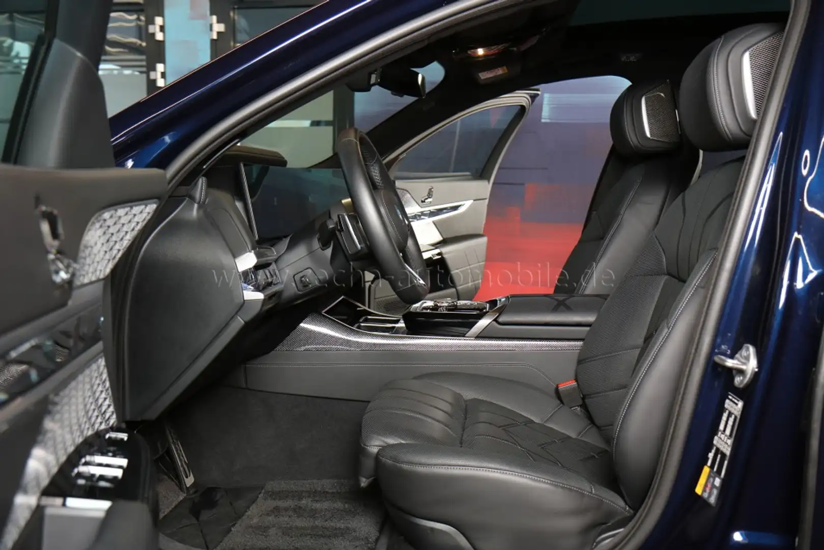 BMW i7 xDr.60 M-SportpPro.Panod.Execut.Lounge.Sitzbel. Modrá - 2