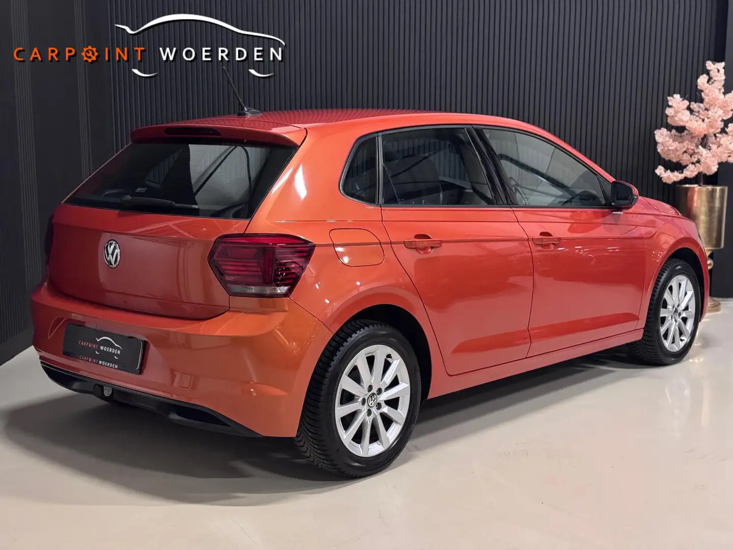 Volkswagen Polo 1.0 TSI Comfortline Business DSG | KEYLESS | CARPL Orange - 2