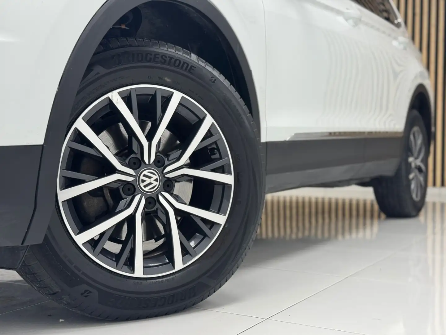 Volkswagen Tiguan Allspace 2.0TDI Advance DSG 110kW Blanco - 2