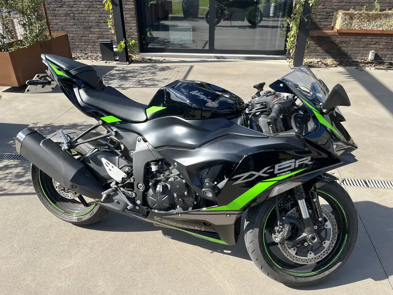 Kawasaki Ninja ZX-6R - foto 3