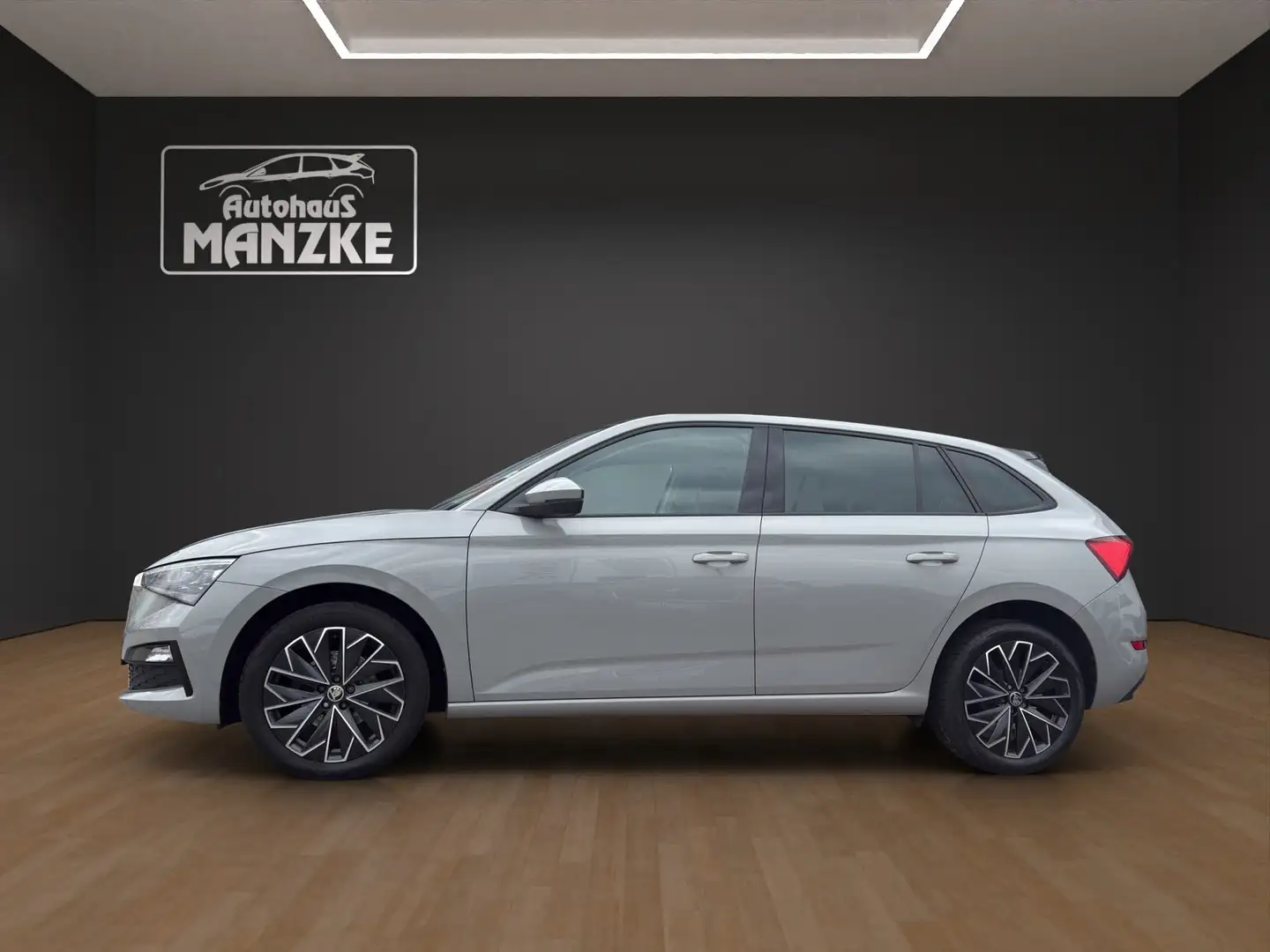 Skoda Scala 1.0TSI Style / beh. WSS / Navi / Pano Gris - 2