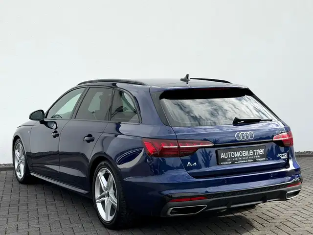 Audi A4 view 7