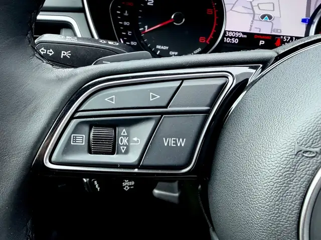 Audi A4 view 14