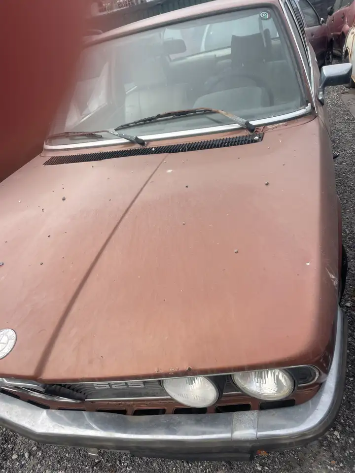 BMW 525 2.5, foto 2