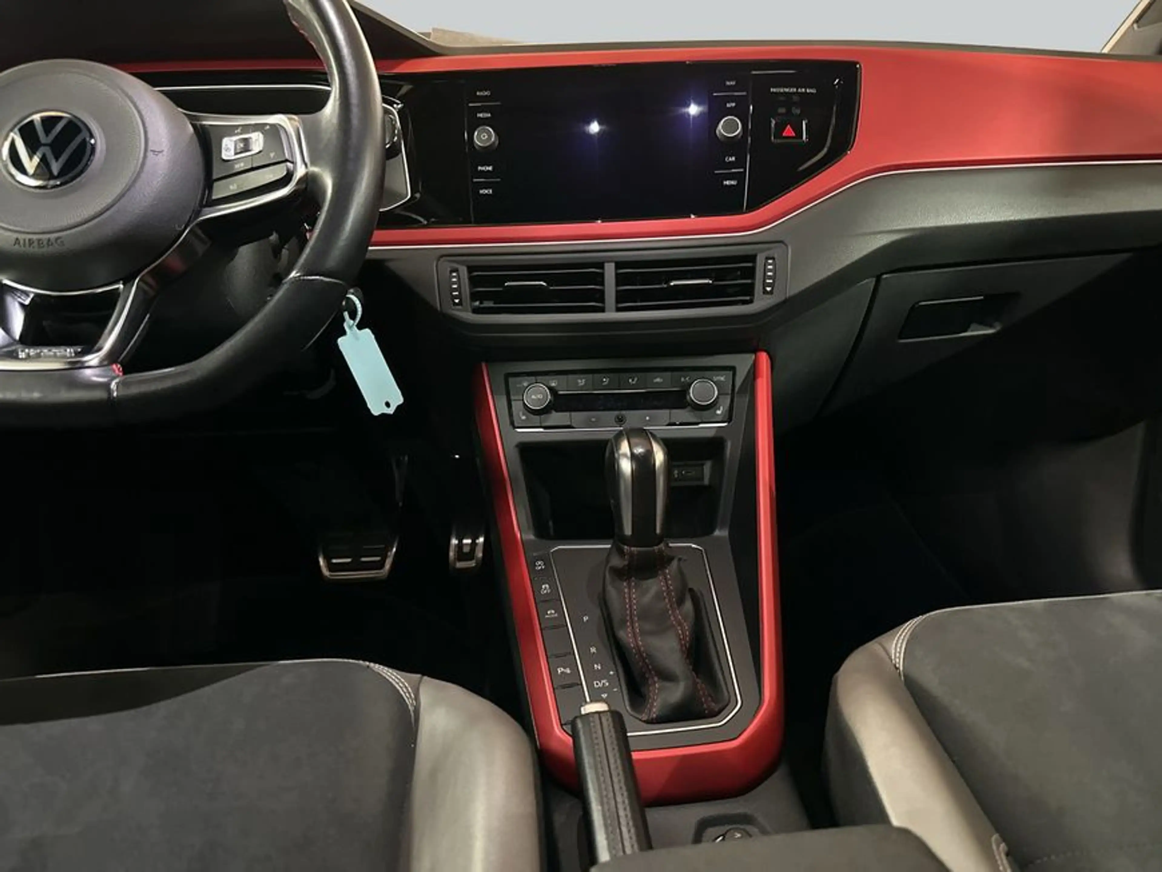 Volkswagen Polo GTI GTI 2.0 TSI DSG — photo 14