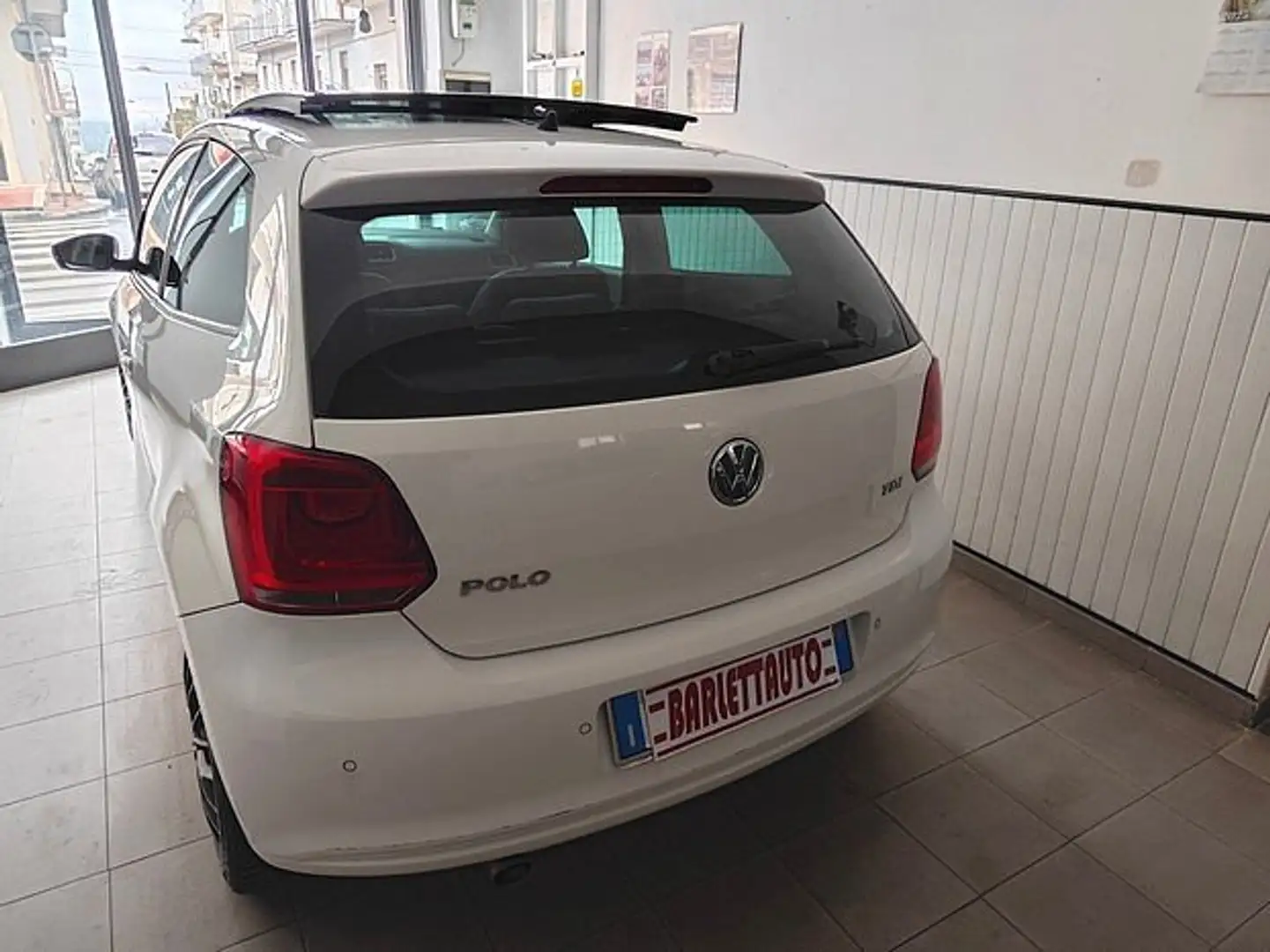 Volkswagen Polo 3p 1.6 Tdi 90 cv Highline *TETTO APRIBILE* Bianco - 2