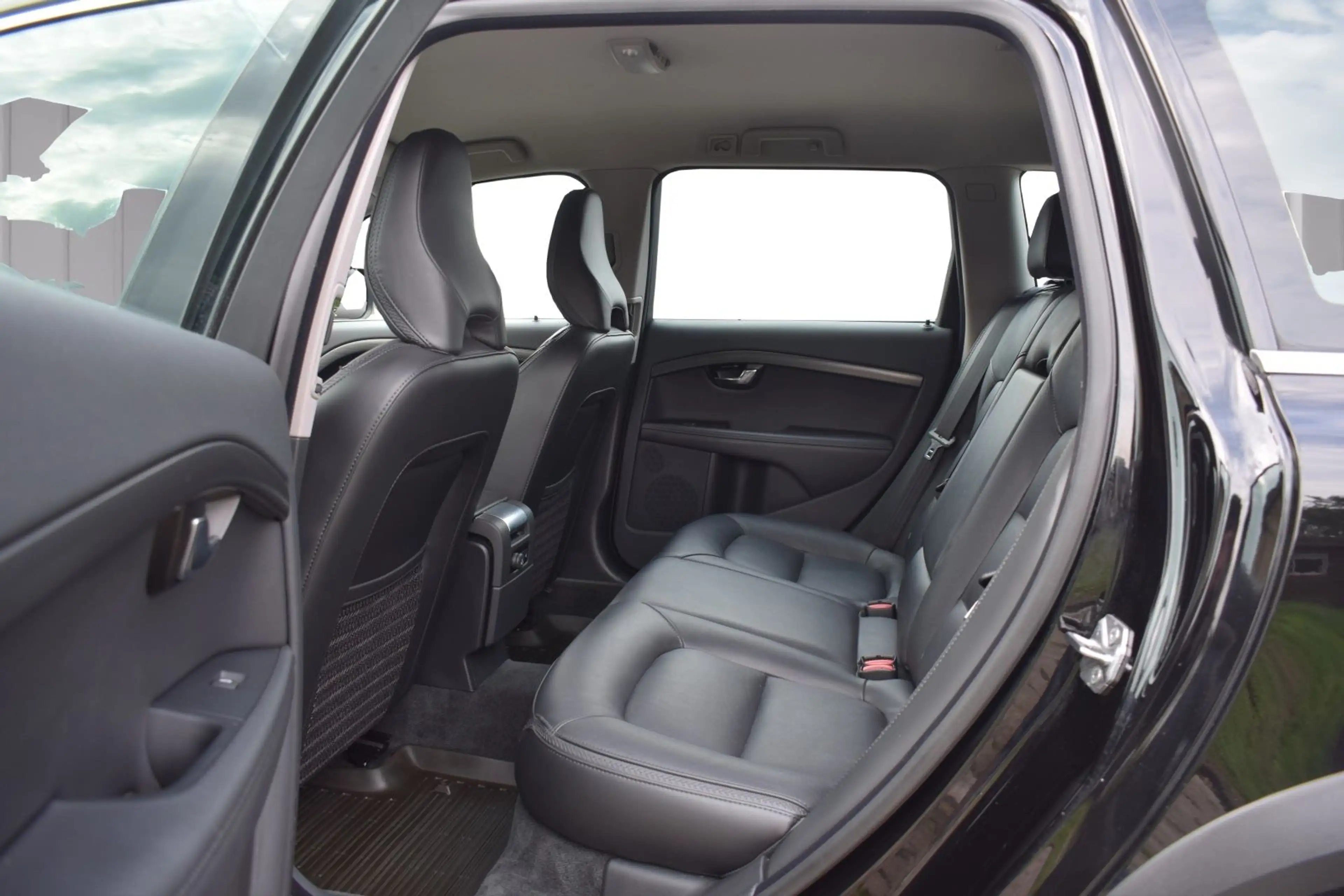 Volvo XC70 AWD/5ZYL/EURO6/STANDHEIZUNG/ACC/SALE 2,49% — photo 9