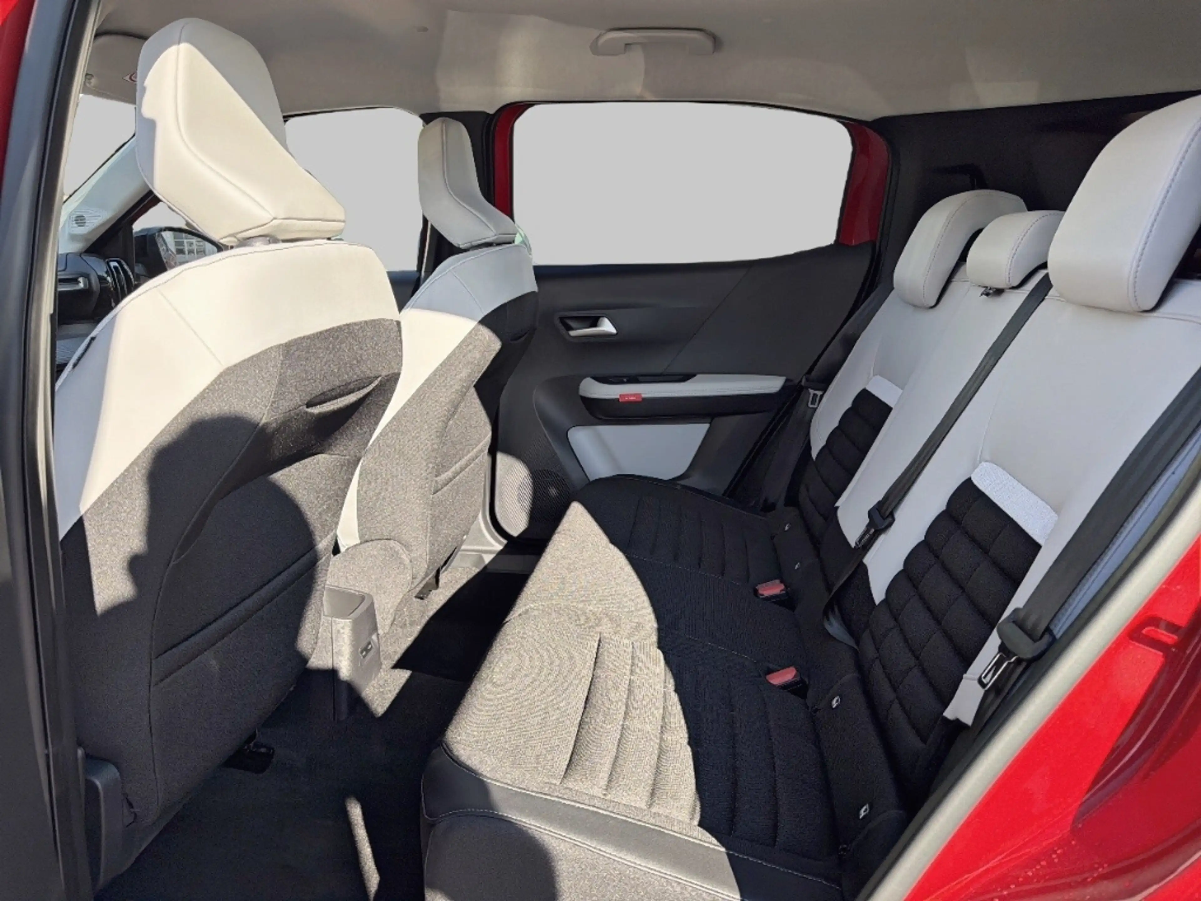Citroen C3 Aircross Turbo 100 PLUS LED Apple CarPlay Android Auto Klim — photo 10
