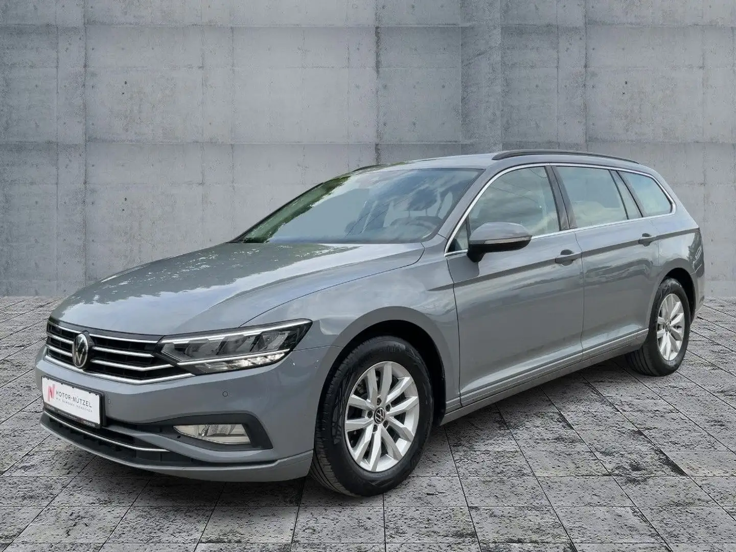 Volkswagen Passat Variant 2.0 TDI DSG BUSINESS LED+NAV+AHK Gris - 2