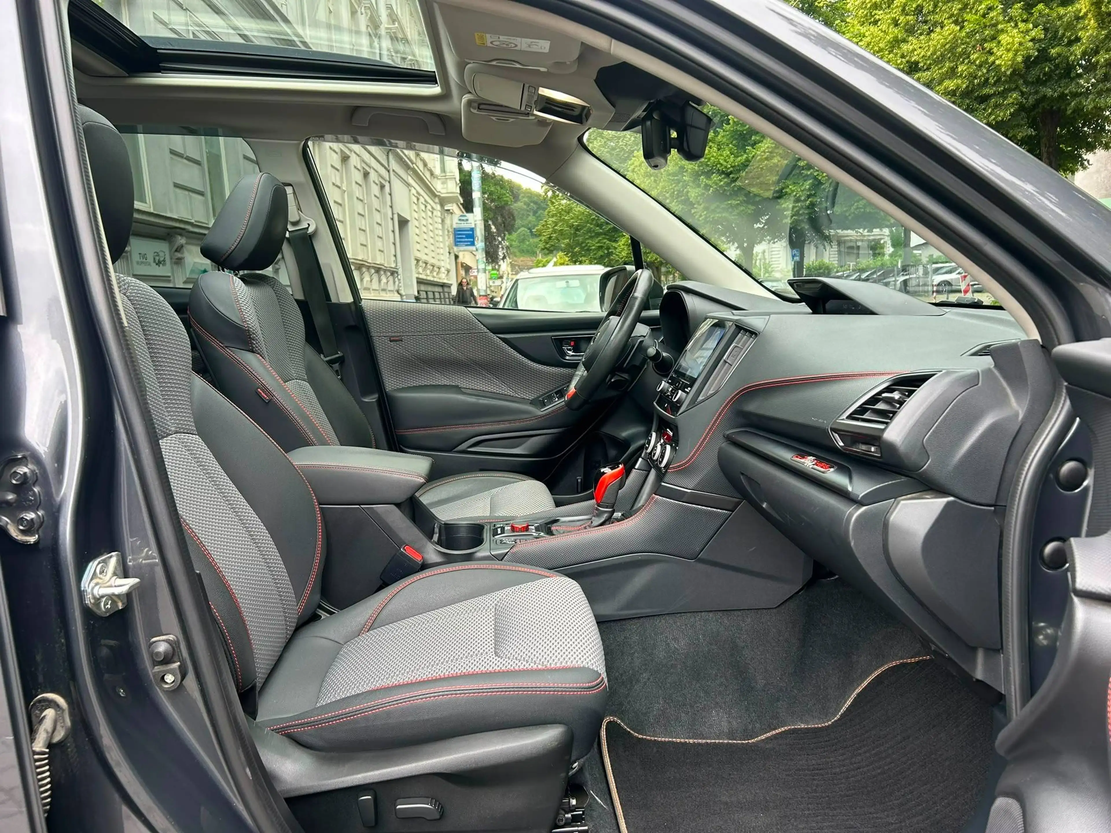 Subaru Forester 2.0 e-Boxer AWD Edition Exclusive Cross — photo 12