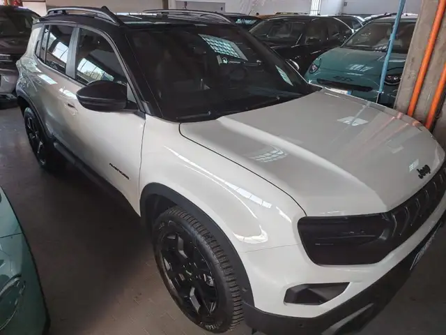 Jeep Avenger view 12