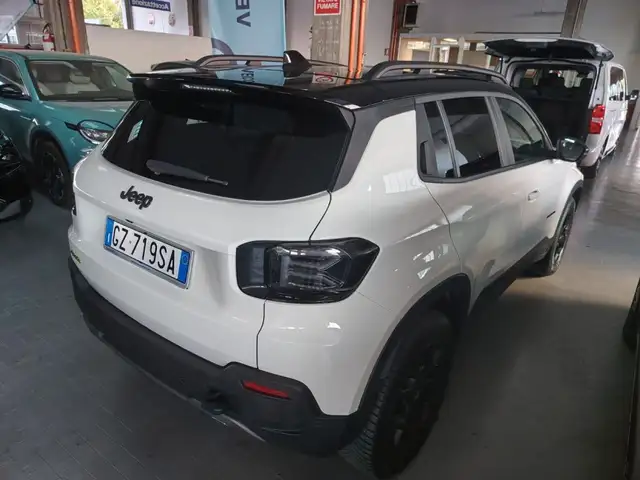 Jeep Avenger view 10