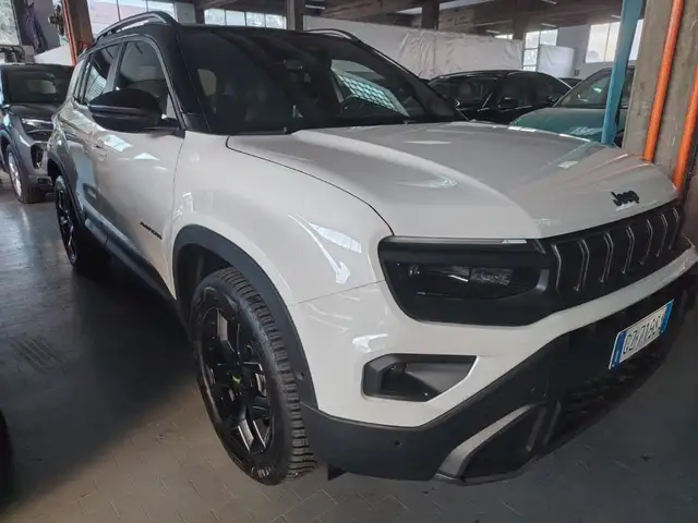 Jeep Avenger view 4