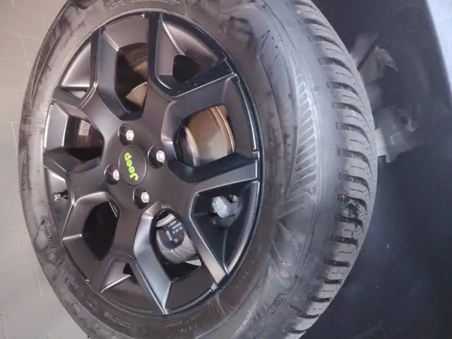 Jeep Avenger view 11
