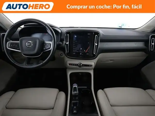 Volvo XC40 view 13