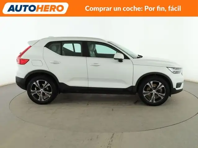Volvo XC40 view 7