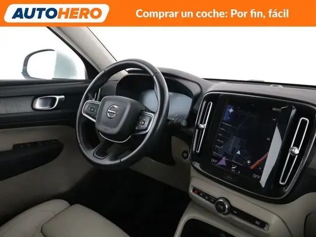 Volvo XC40 view 14