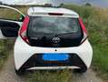 Toyota Aygo Aygo x-play Weiß - thumbnail 2