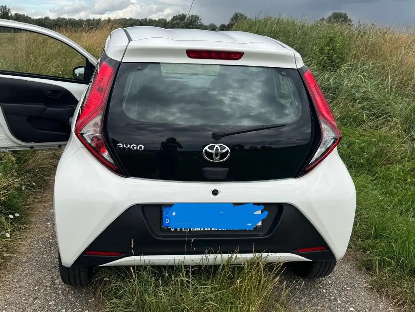Toyota Aygo Aygo x-play Weiß - 2