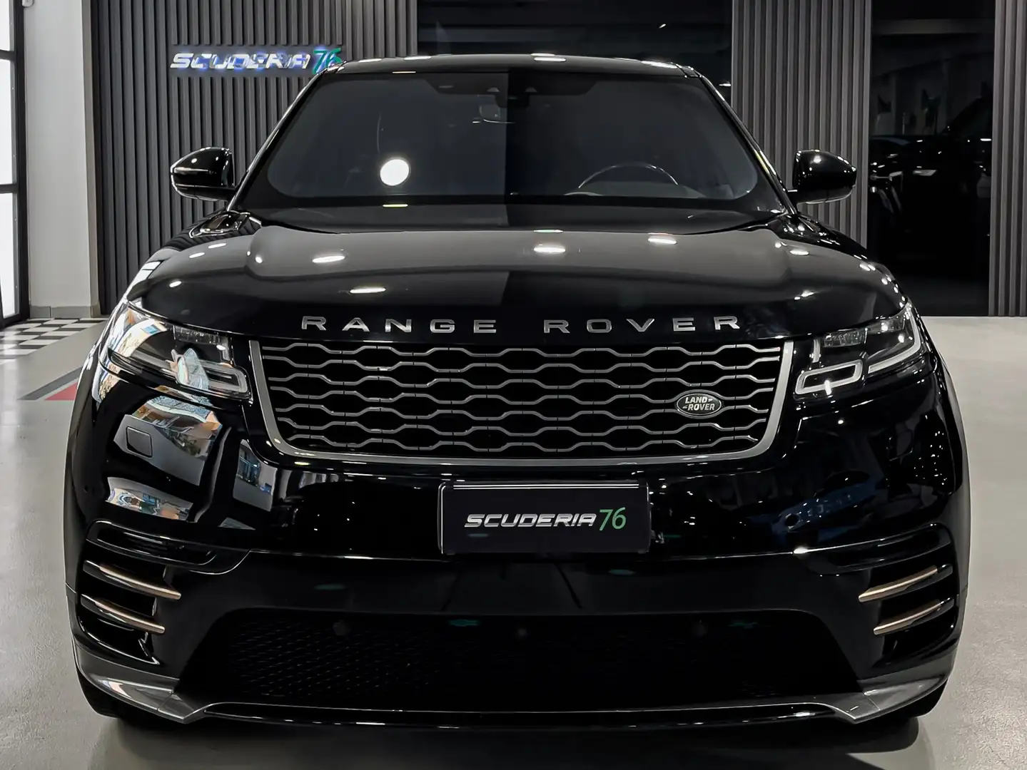Land Rover Range Rover Velar 2.0d i4 R-Dynamic S 240cv auto my19 Noir - 2
