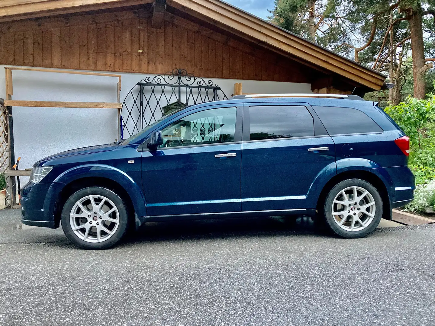 Fiat Freemont Freemont 2,0 Multijet II 170 Lounge AWD Aut. Lounge Blau - 1