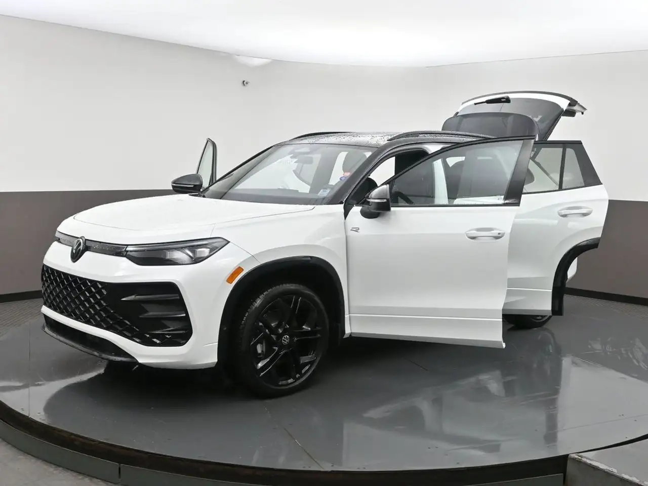 Volkswagen Tiguan снимка Volkswagen Tiguan