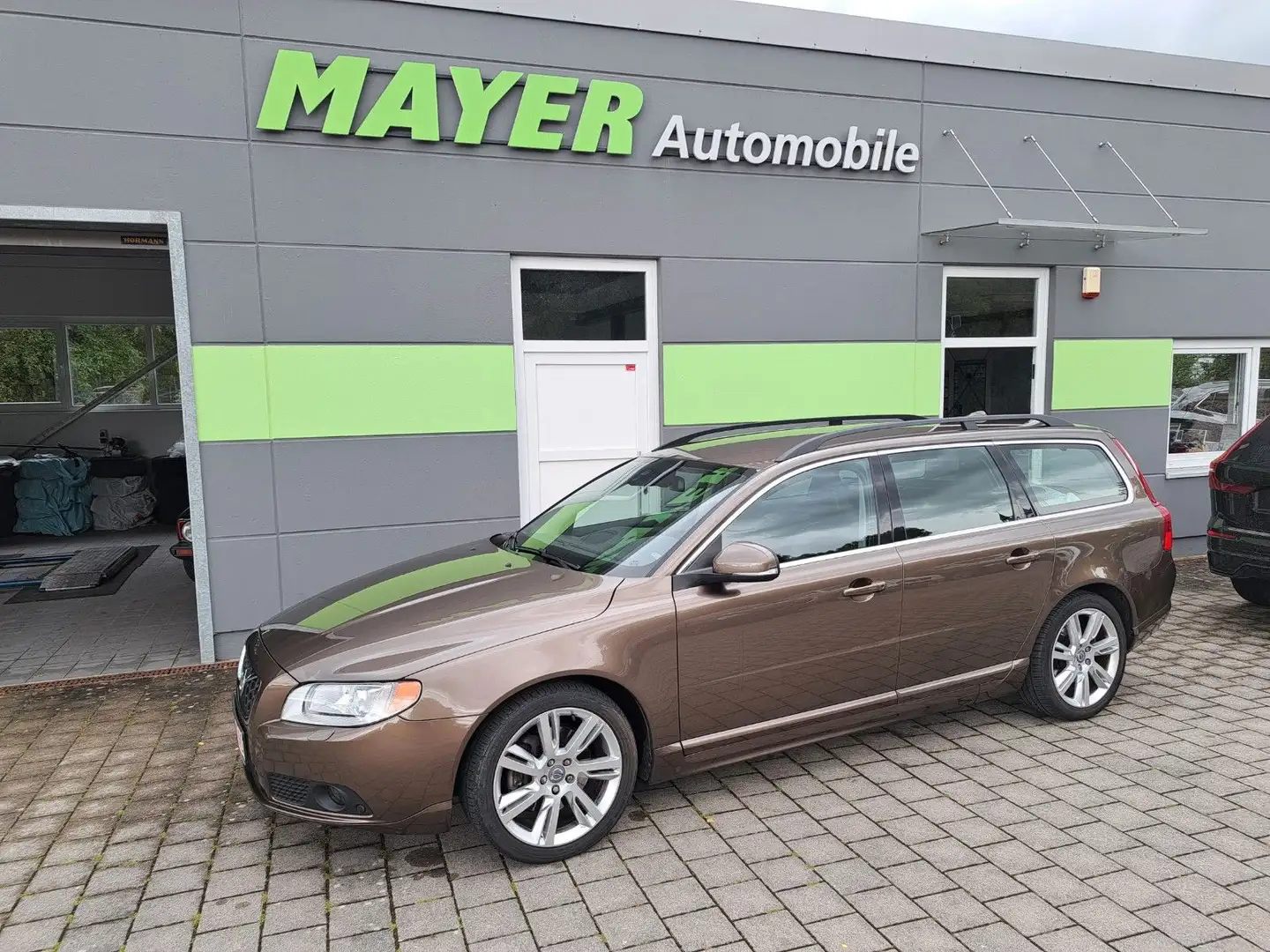 Volvo V70 Kombi Edition PRO - 1