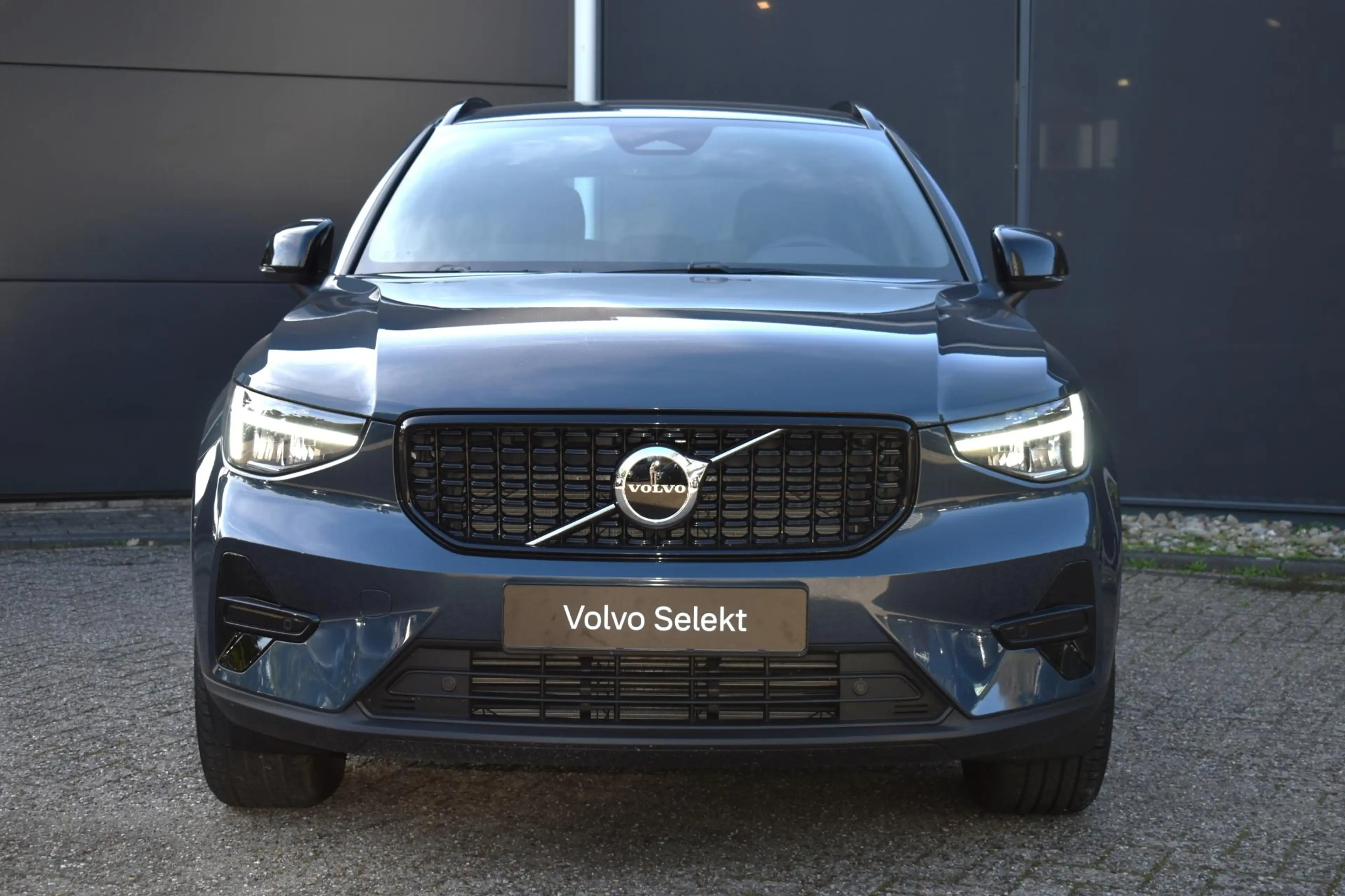 Volvo XC40 B4 Plus Dark | Trekhaak | Verwarmbare voorstoelen, — photo 5