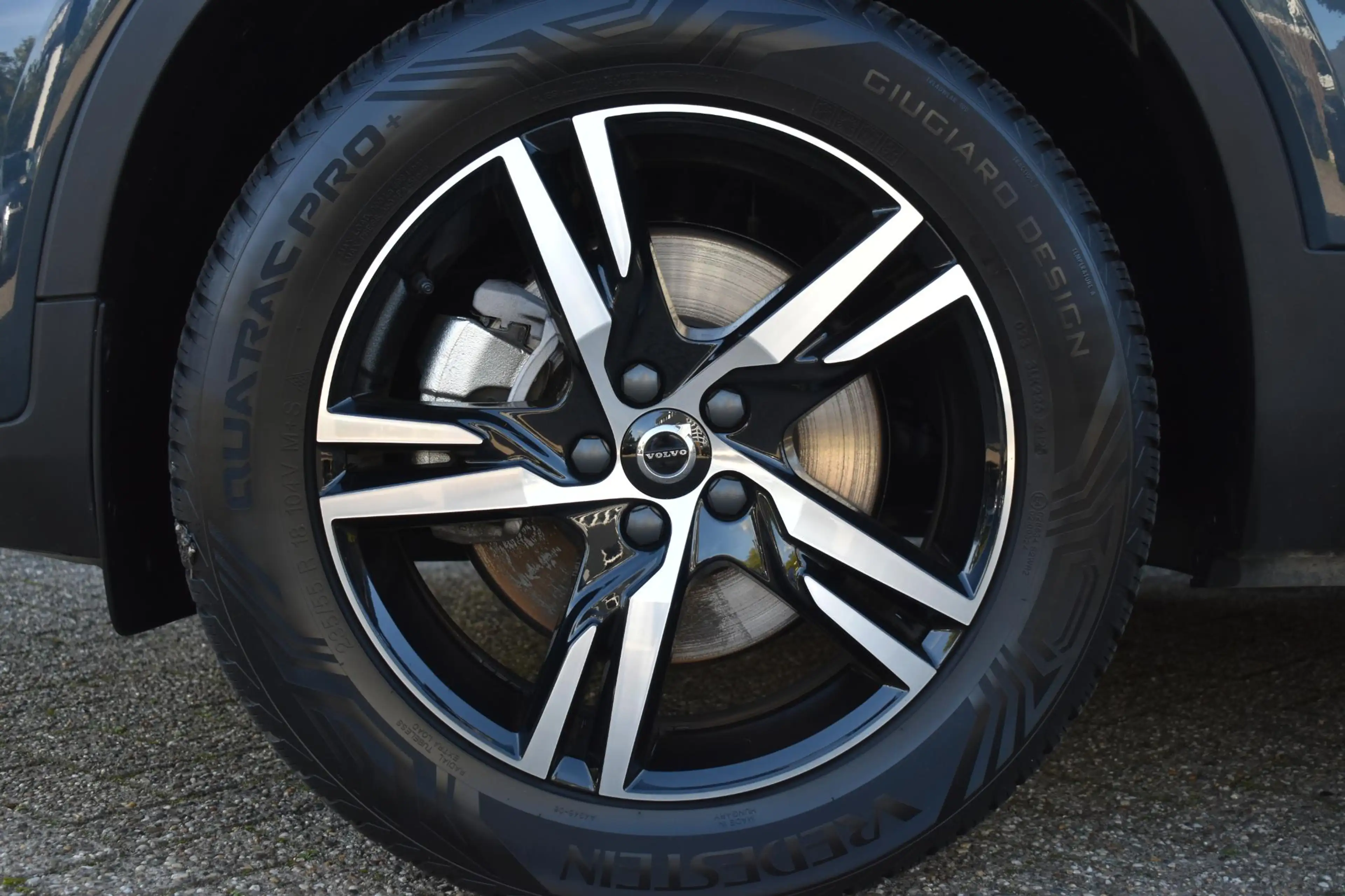 Volvo XC40 B4 Plus Dark | Trekhaak | Verwarmbare voorstoelen, — photo 11