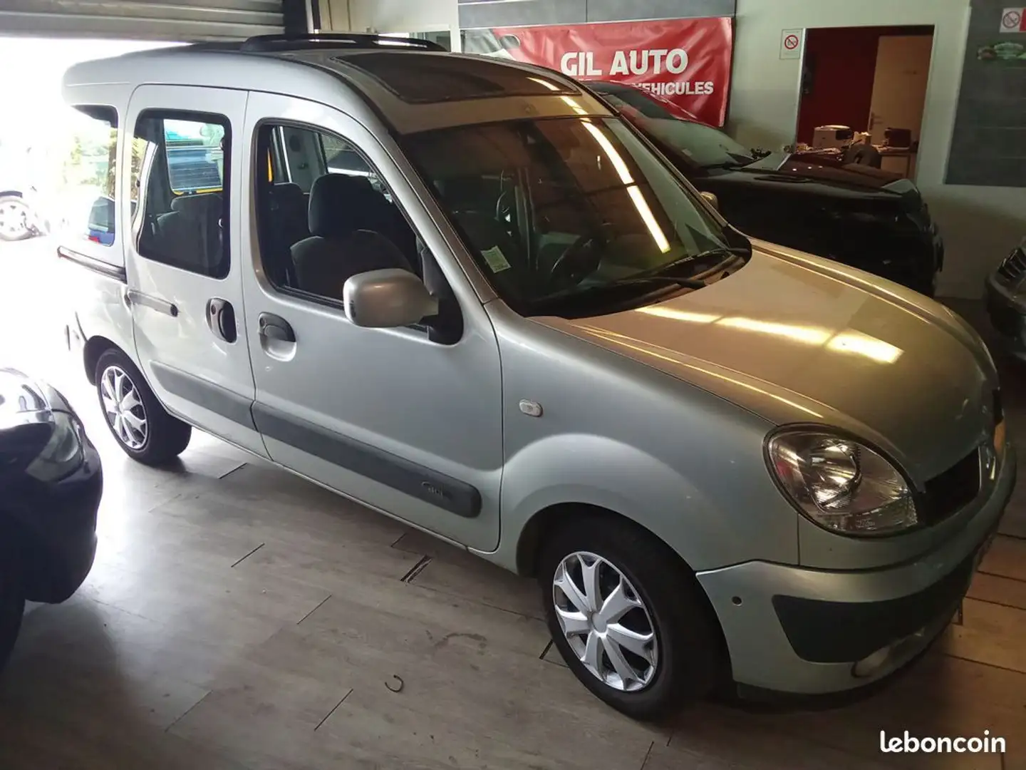 Renault Kangoo Beau 1.5 dci 2005 pack 2006 reprise - 2