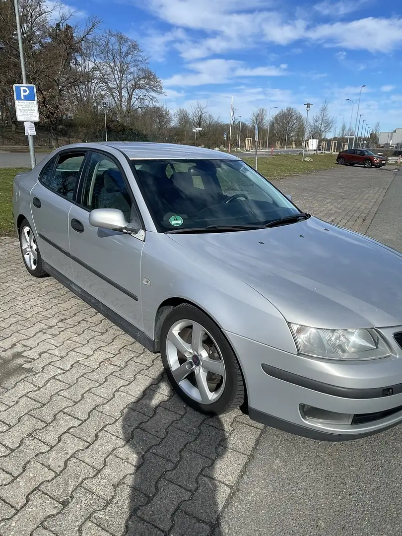 Saab 9-3 Linear 2.0 Turbo - 2