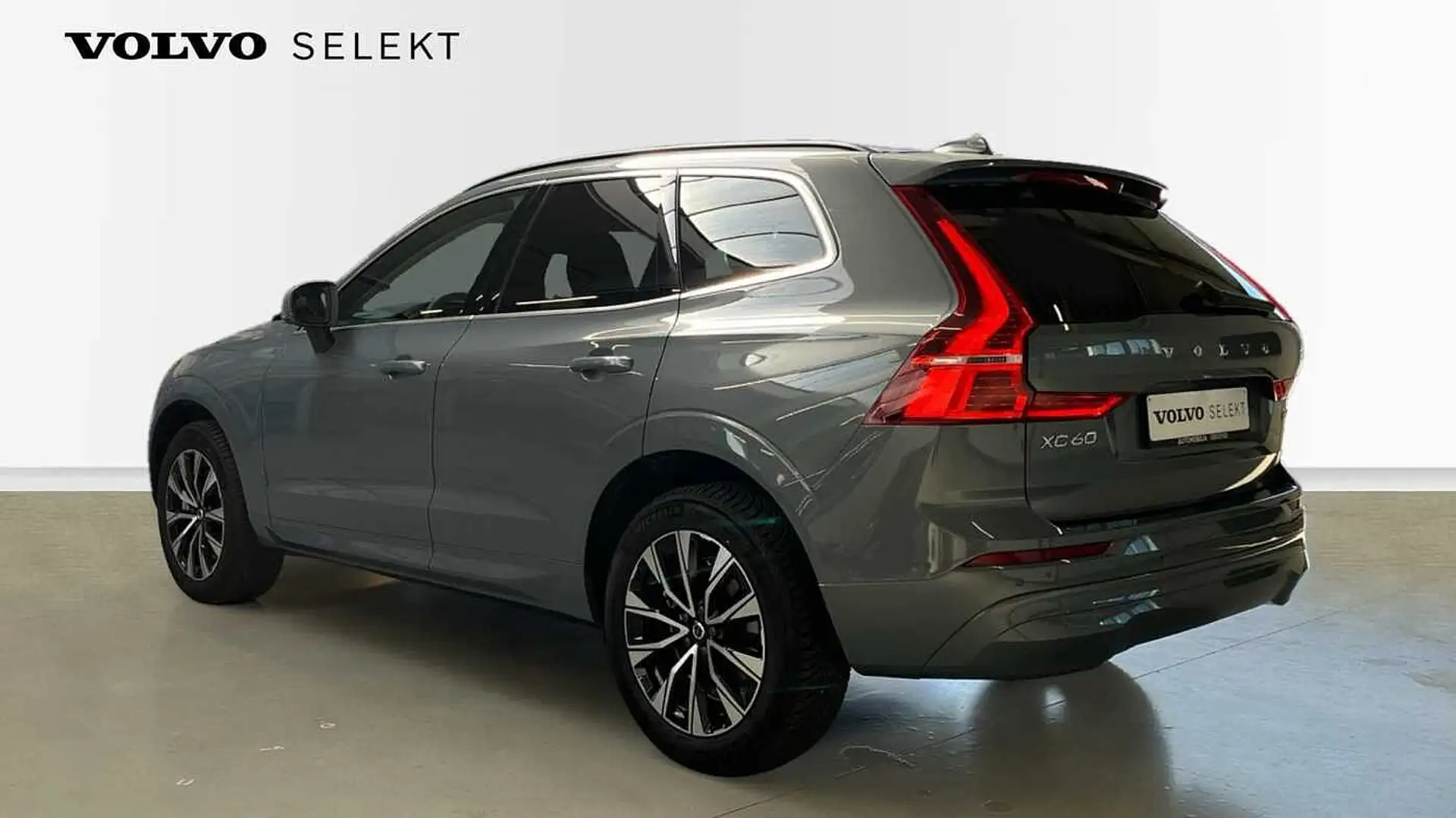 Volvo XC60 II Core B4 Mild-Hybride | Adapt Cruise | Zetelverw Grijs - 2