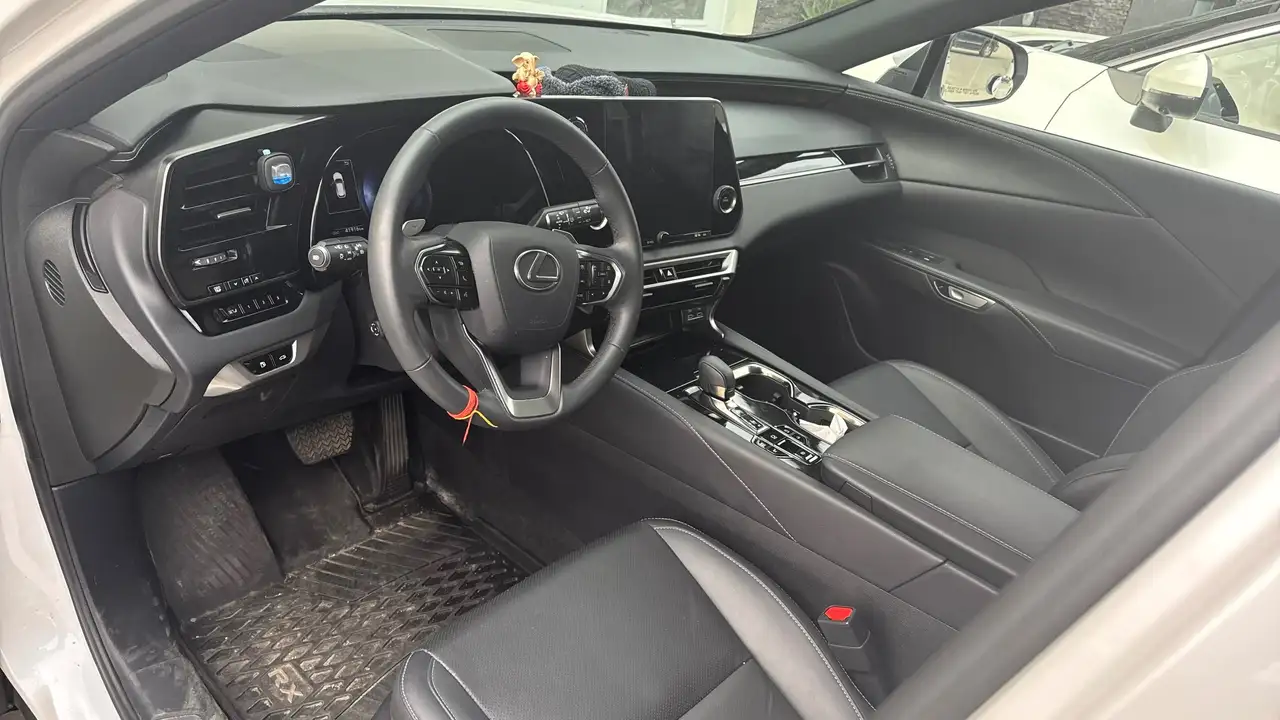 Lexus RX fotografie Lexus RX