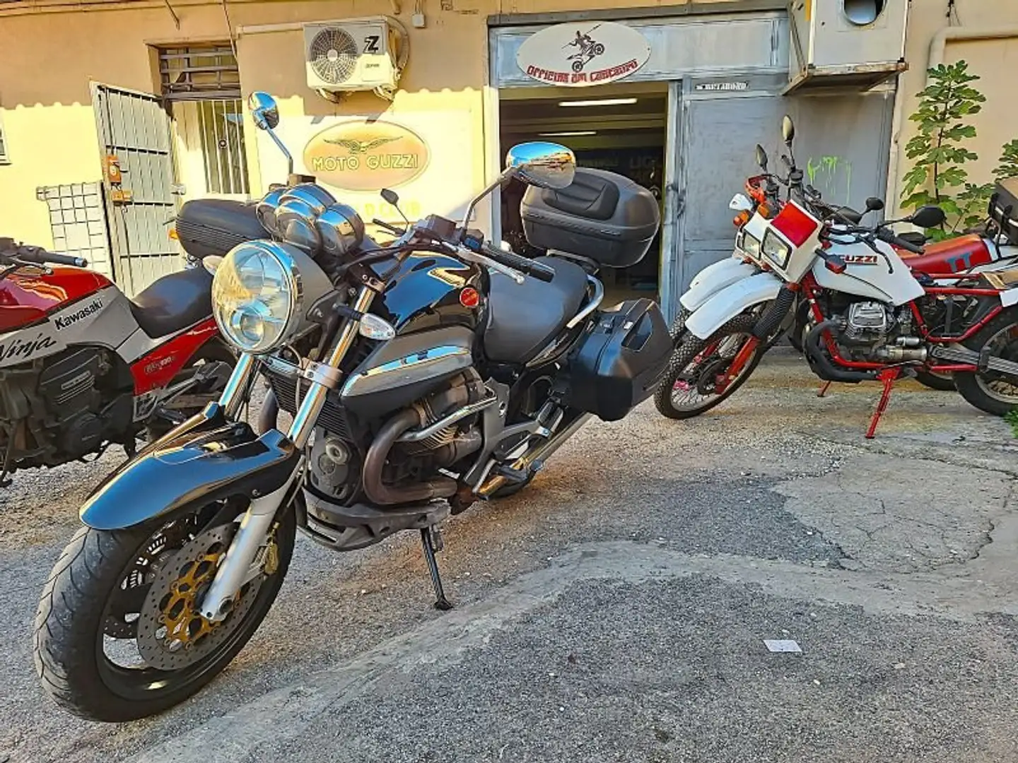 Moto Guzzi Breva 1100 i.e. ABS Negru - 1