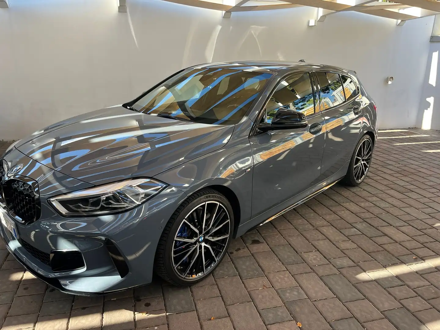 BMW 135 Serie 1 F40 M 135i xdrive PACCHETTO PERFORMANCE siva - 1