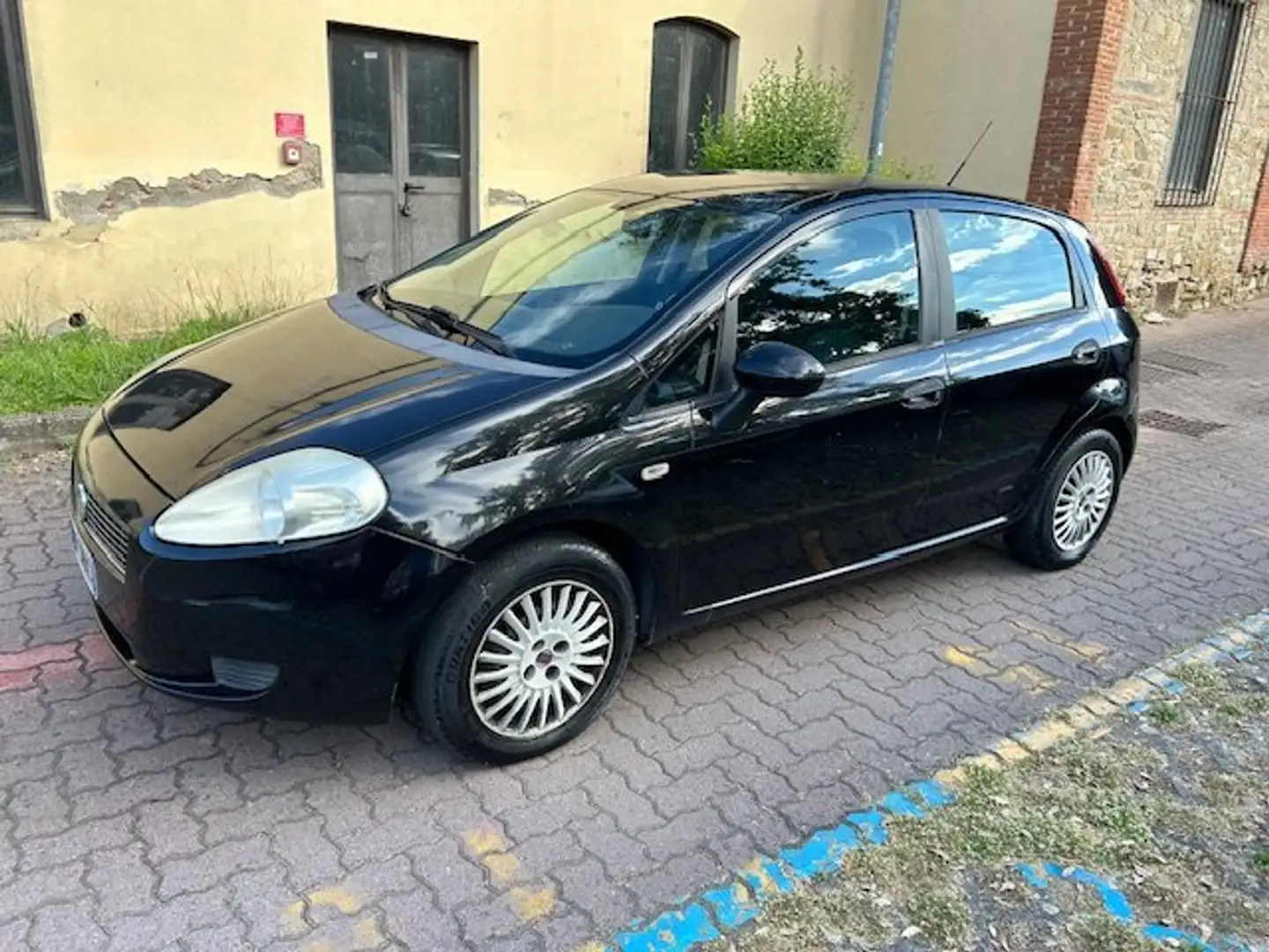 Fiat Grande Punto Grande Punto 5p 1.3 mjt 16v Dynamic 75cv Nero - 1