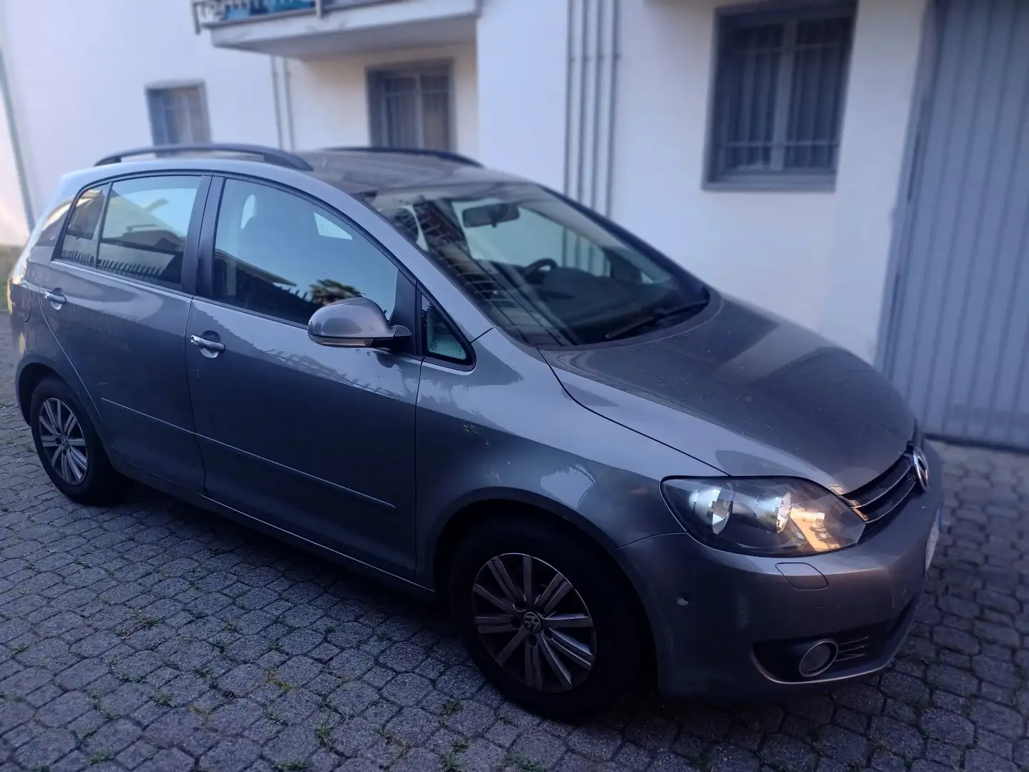 Volkswagen Golf Plus 1.6 tdi Highline - 2