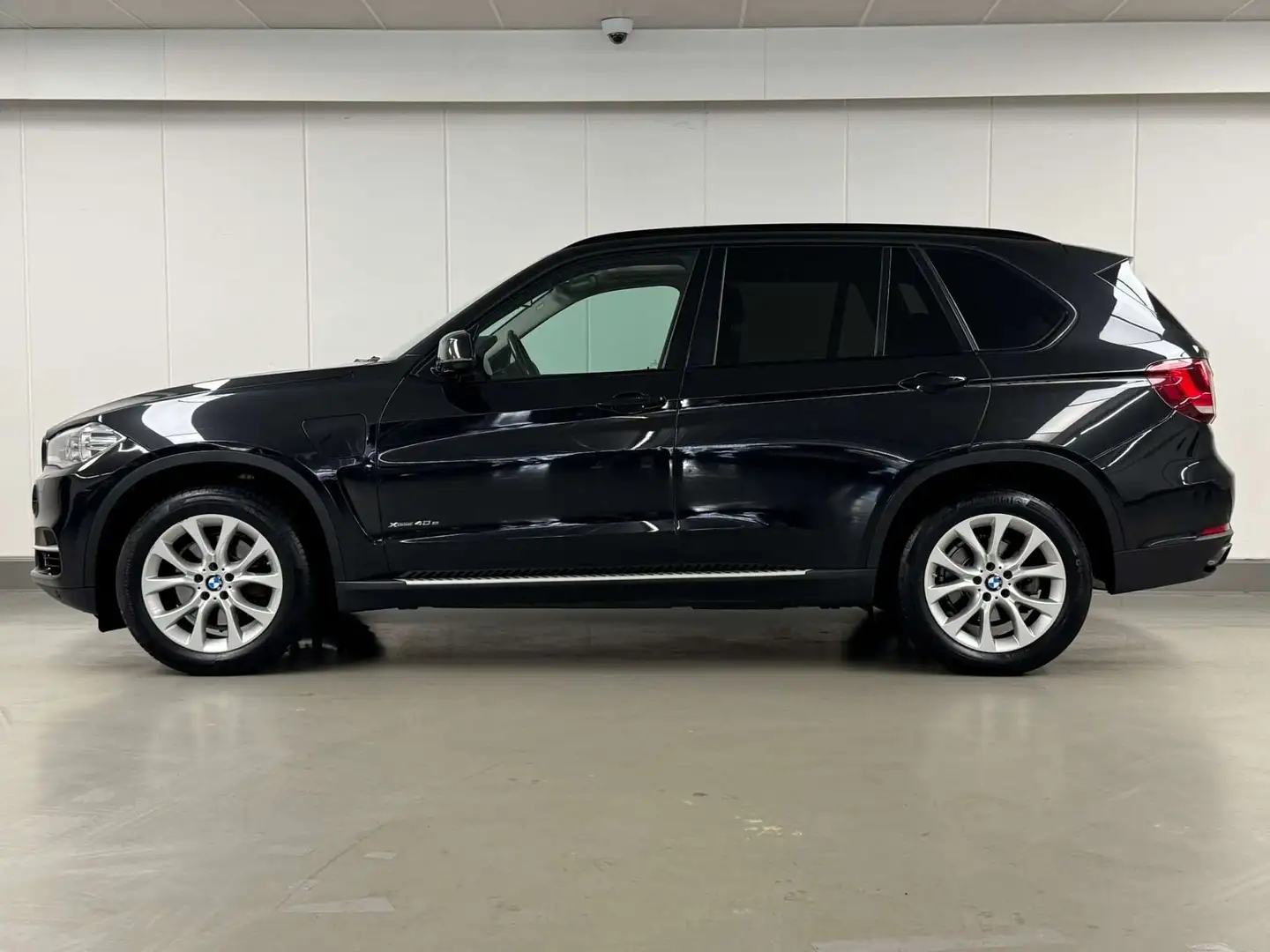 BMW X5 X-DRIVE 40e TOIT PANO CAMERA GPS CUIR HARMAN LED Noir - 2