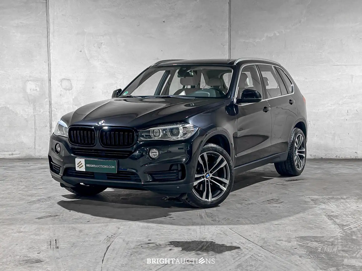 BMW X5 sDrive25d High Executive Zwart - 1