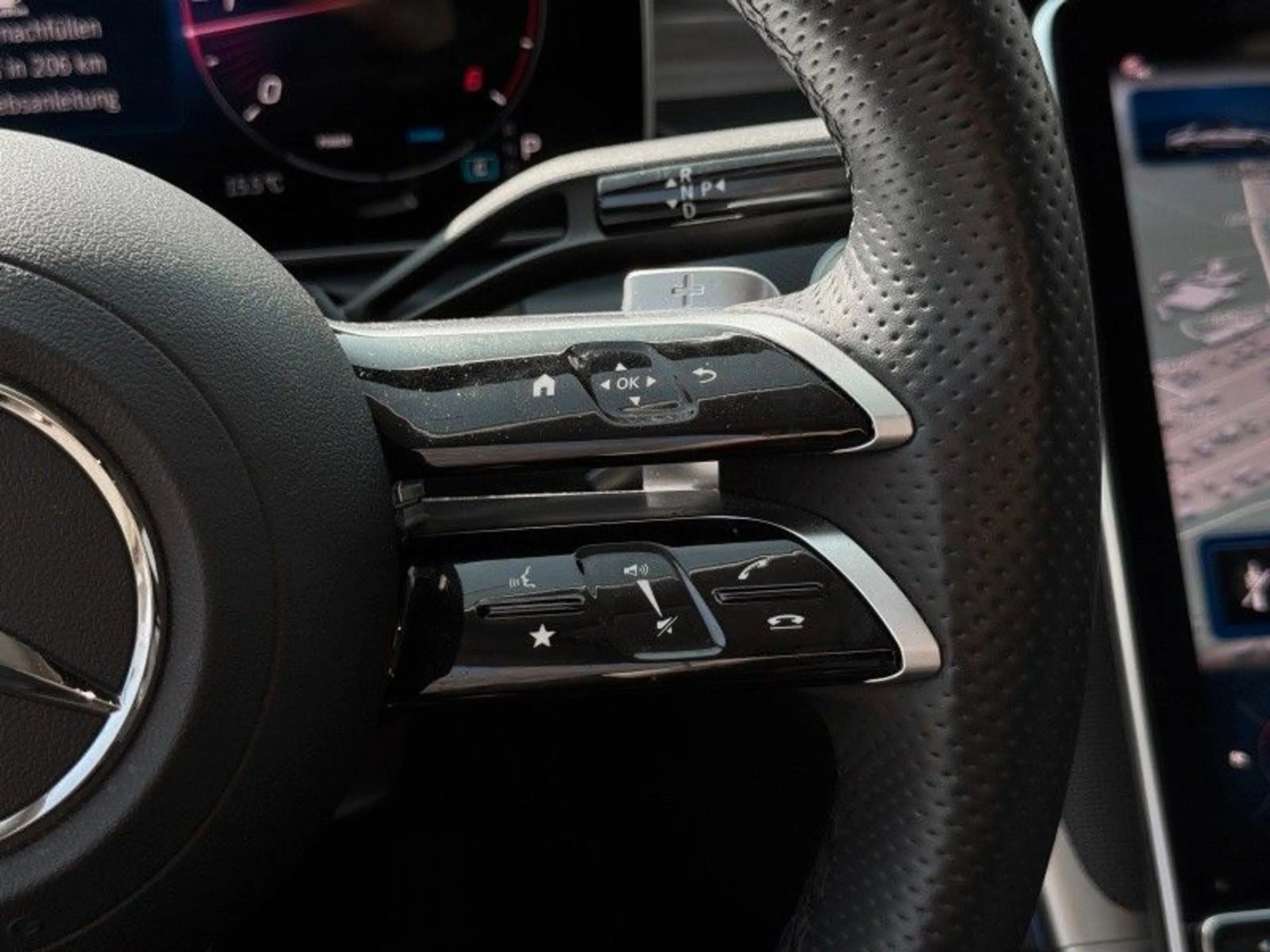 Mercedes-Benz C 220 d AMG Line — photo 15