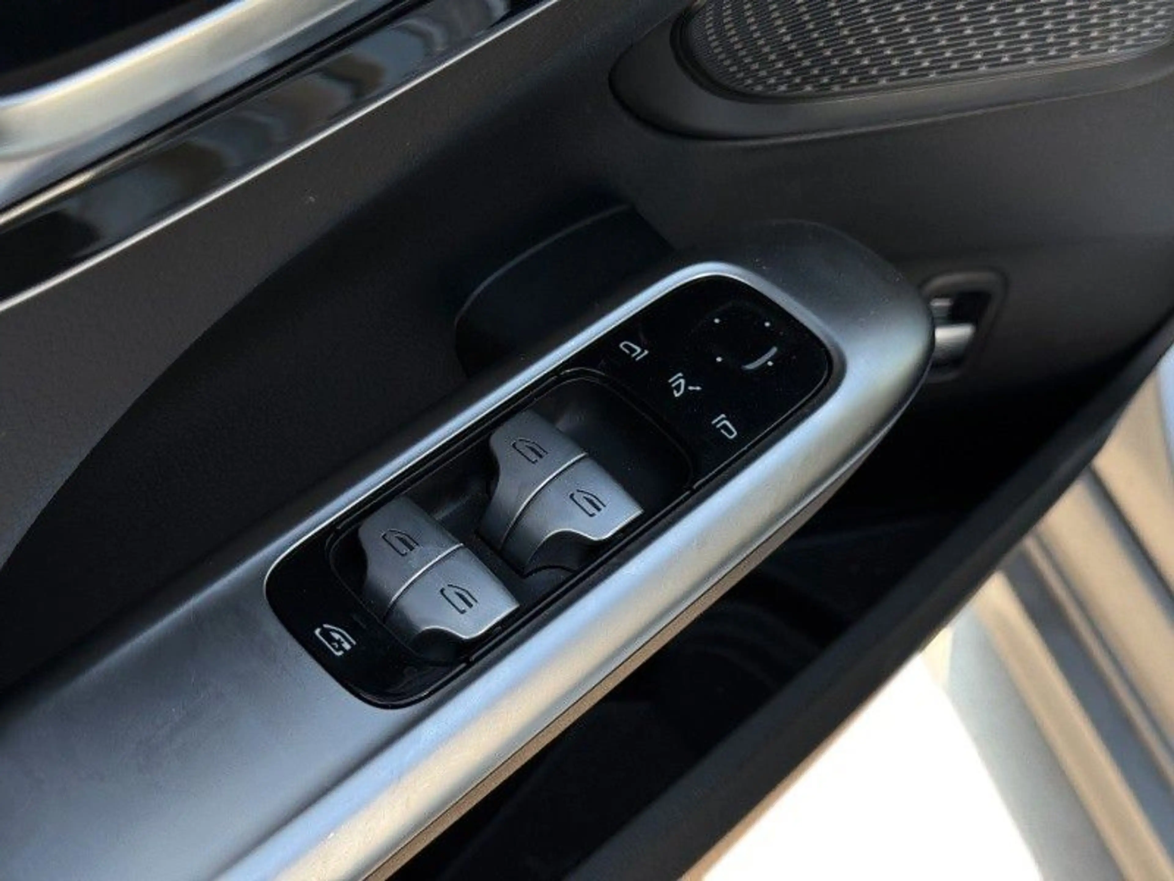 Mercedes-Benz C 220 d AMG Line — photo 20