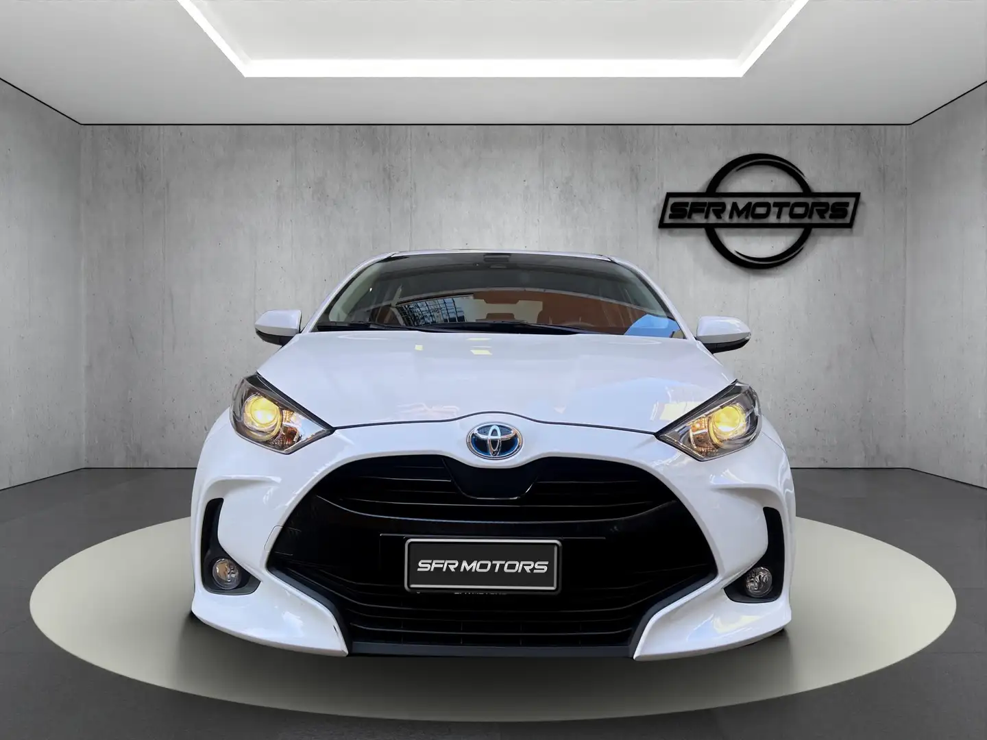 Toyota Yaris Hybrid Active1.5 92cv - PREZZO PROMO Bianco - 2