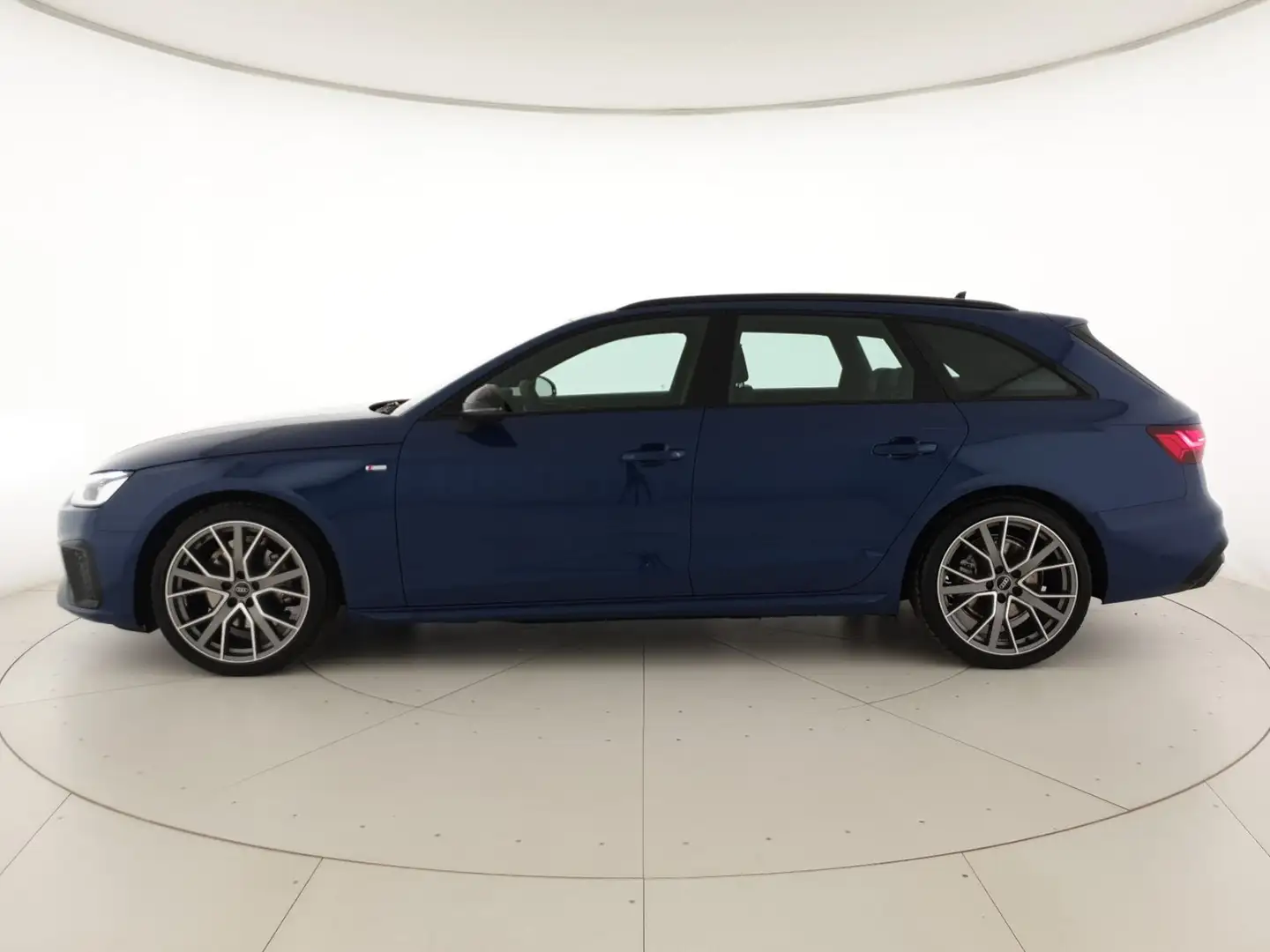 Audi A4 Avant 35TDI 163CV S tronic S line Edition Blu/Azzurro - 2