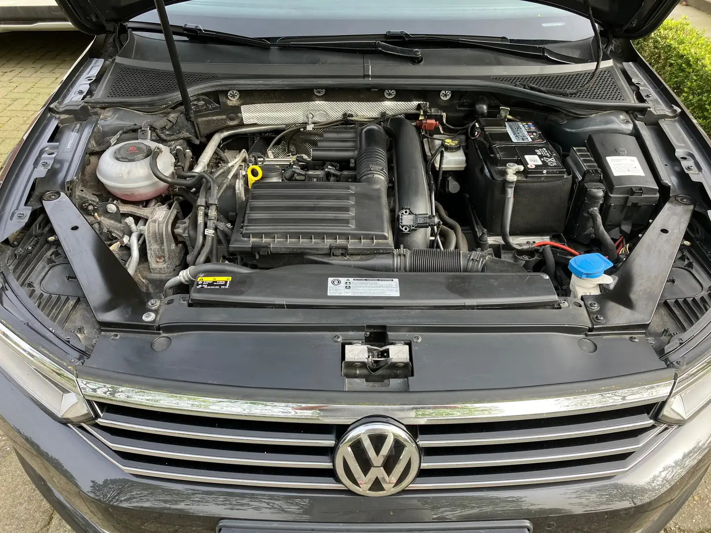 Volkswagen Passat 1.4 TSI ACT HL Bns R Grijs - 2